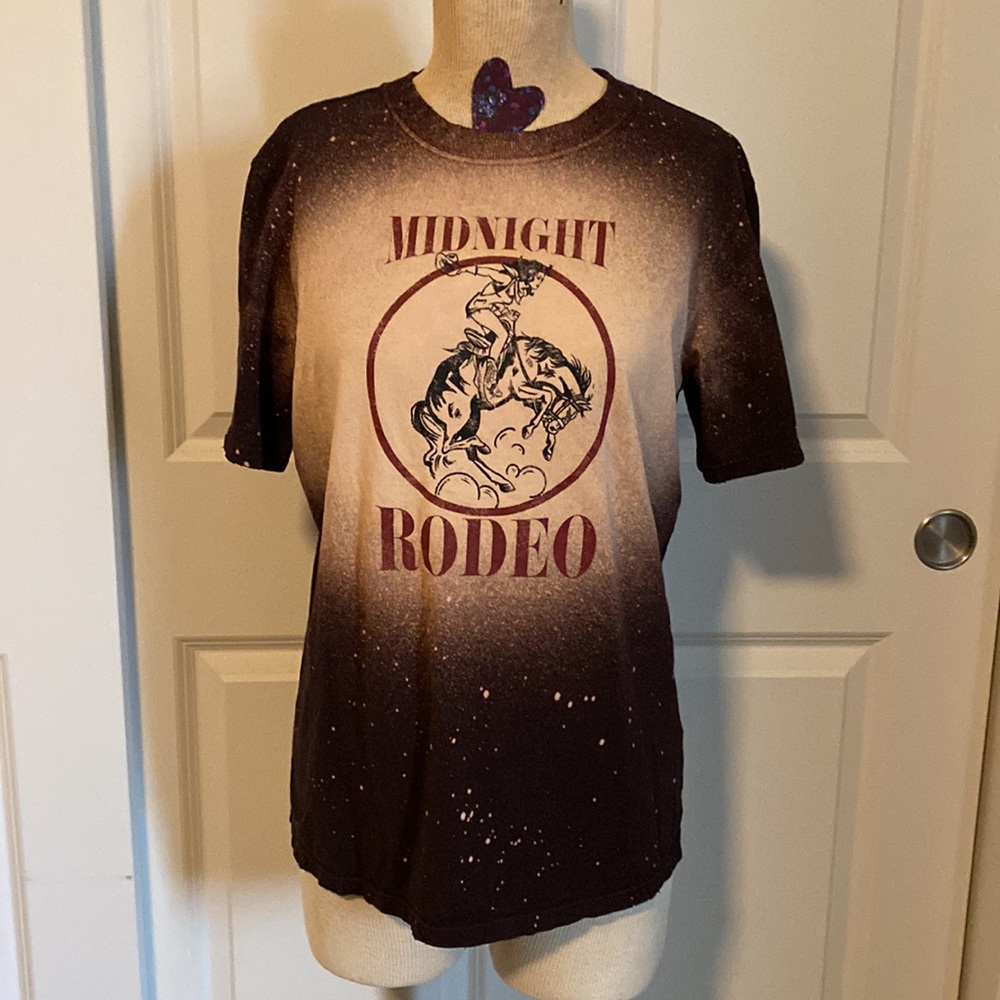Idyllwind Midnight Rodeo Distressed Trustie Tee
